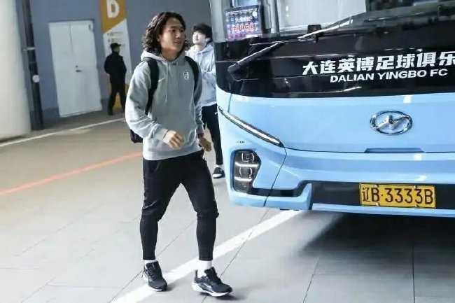 J9九游会是中国领先的在线对战游戏平台运营商详情图