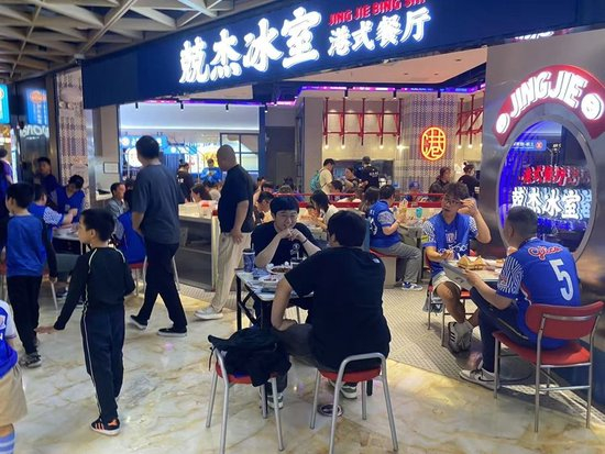 正是因为如此才会有那么多的人喜欢这个游戏。相关图片